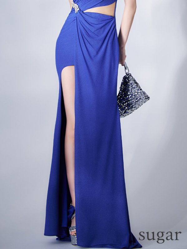 ロイヤルブルー モデル：ゆめ　身長：160cm　着用サイズ：Sサイズ