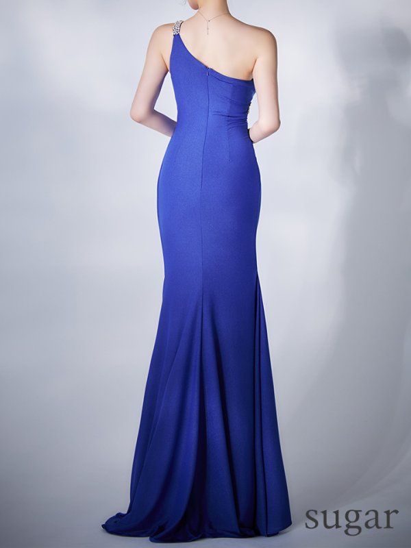 ロイヤルブルー モデル：ゆめ　身長：160cm　着用サイズ：Sサイズ