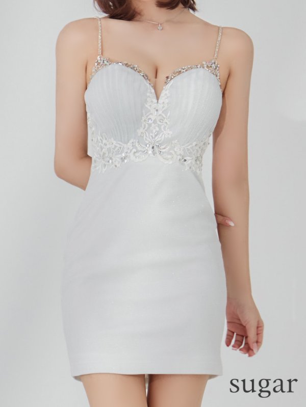 ホワイト モデル：三上悠亜　身長：159cm　着用サイズ：Sサイズホワイト モデル：三上悠亜　身長：159cm　着用サイズ：Sサイズ