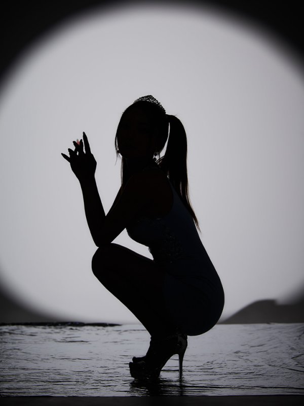 サックス　モデル：如月れい　身長：156cm　着用サイズ：Sサイズ