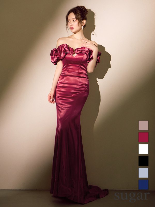 レッド モデル：ゆめ　身長：160cm　着用サイズ：Sサイズ