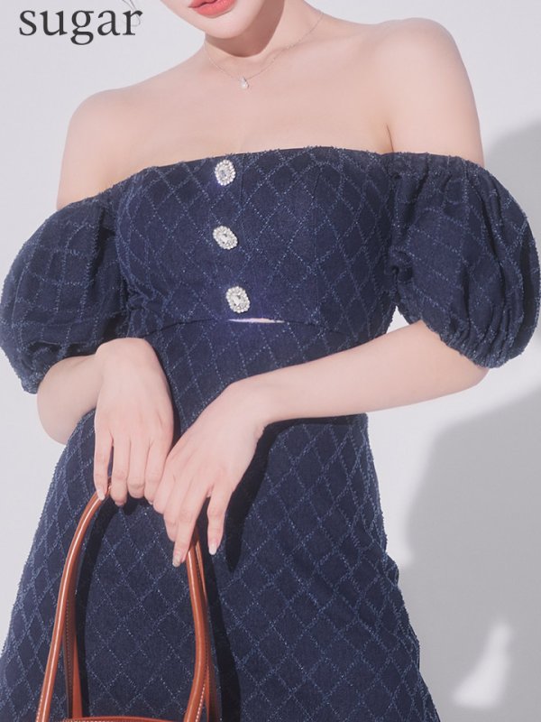 ネイビー モデル：明日花キララ　身長：162cm　着用サイズ：Sサイズ