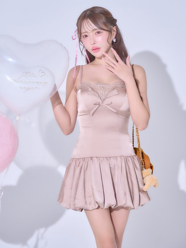 ピンク モデル：りな　身長：160cm　着用サイズ：Sサイズ