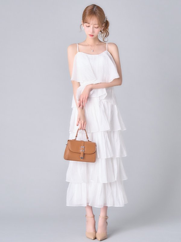 ホワイト　モデル：あすか　身長：170cm　着用サイズ：Sサイズ