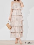 ベージュ モデル：三上悠亜　身長：159cm　着用サイズ：Sサイズ