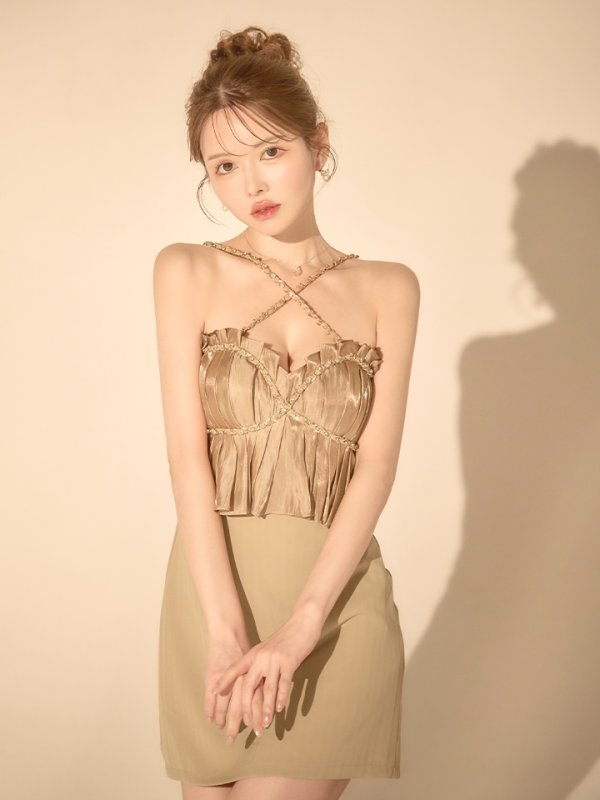 ベージュ モデル：ゆめ　身長：160cm　着用サイズ：Sサイズ