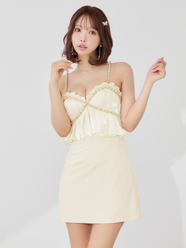 アイボリー モデル：三上悠亜　身長：159cm　着用サイズ：Sサイズ