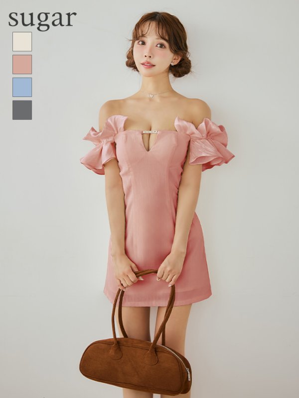 ピンク　モデル：三上悠亜　身長：159cm　着用サイズ：Sサイズ