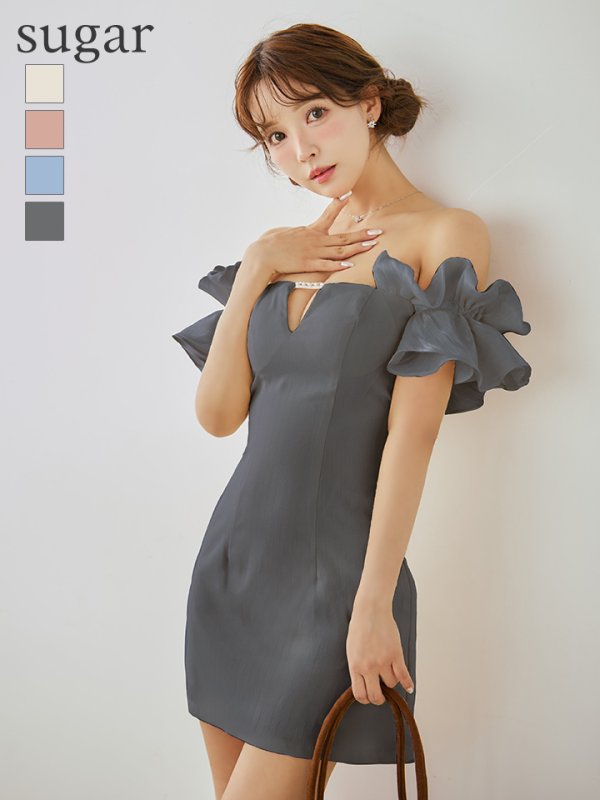 グレー　モデル：三上悠亜　身長：159cm　着用サイズ：Sサイズ