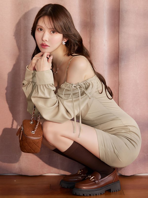 ベージュ　モデル：ゆめ　身長：160cm　着用サイズ：Sサイズ