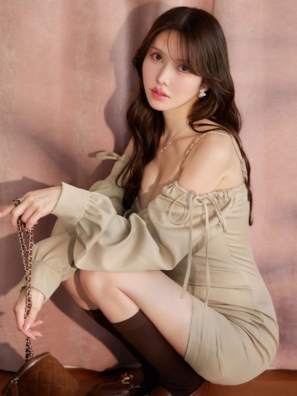 ベージュ　モデル：ゆめ　身長：160cm　着用サイズ：Sサイズ