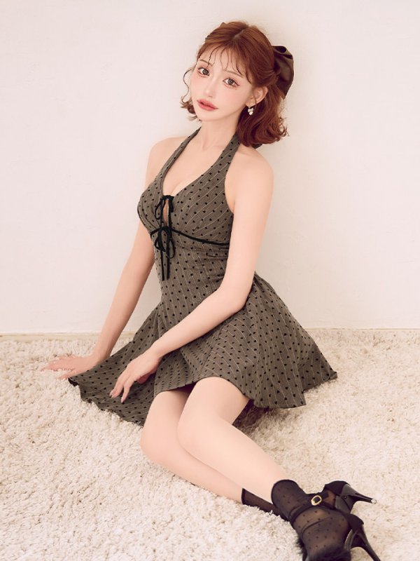 モカ　モデル：明日花キララ　身長162cm　着用サイズ：Sサイズ