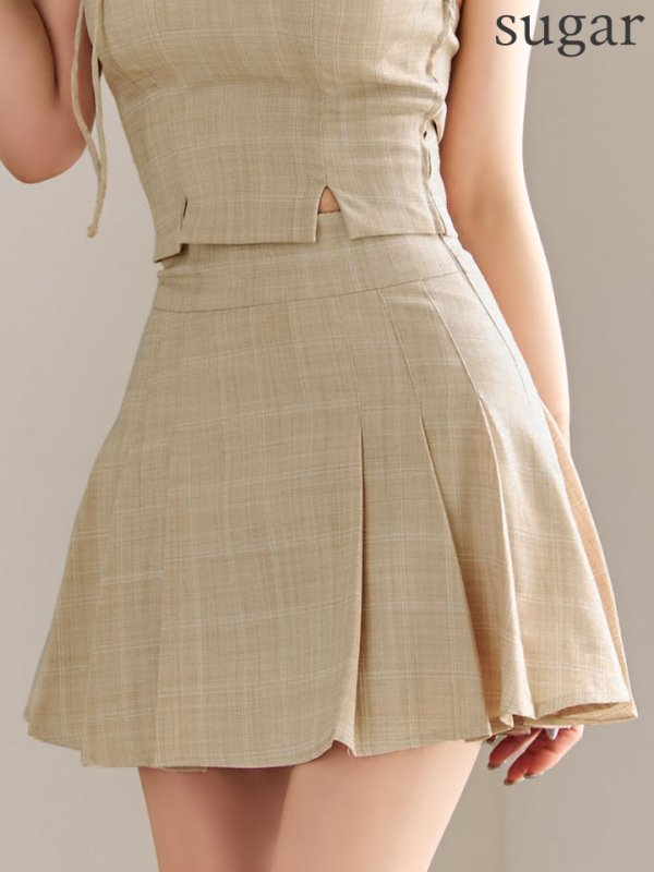 ベージュ　モデル：れみ　身長：163cm　着用サイズ：Sサイズ