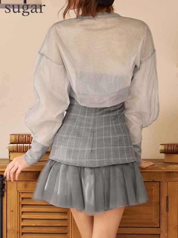 グレー　モデル：れみ　身長：163cm　着用サイズ：Sサイズ