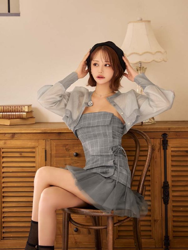 グレー　モデル：れみ　身長：163cm　着用サイズ：Sサイズ