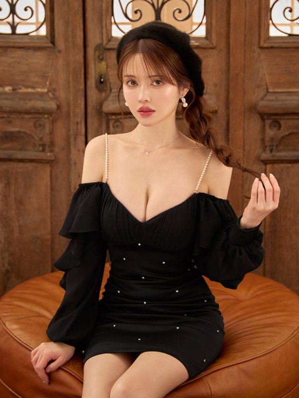 ブラック　モデル：ゆめ　身長：160cm　着用サイズ：Sサイズ