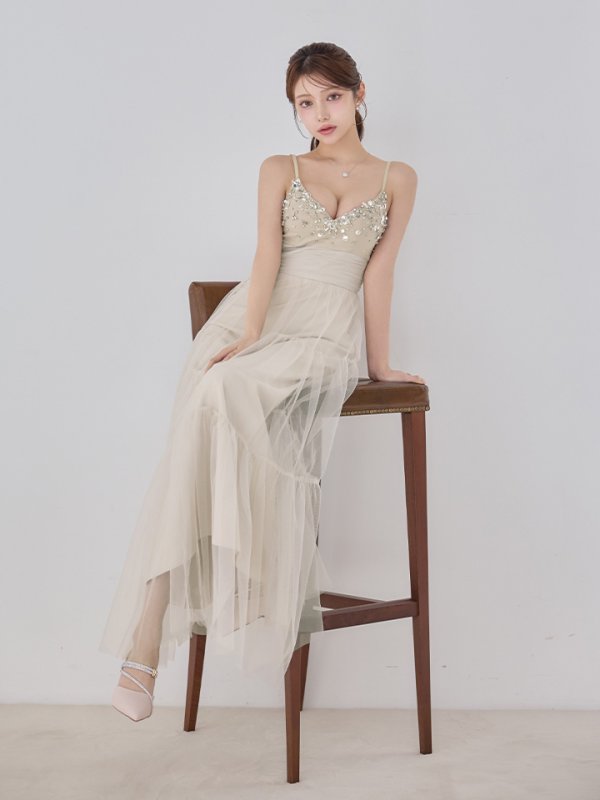 ベージュ　モデル：ももか　身長：156cm　着用サイズ：Sサイズ