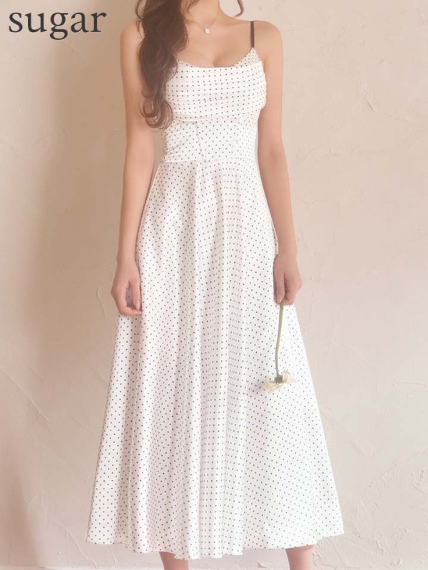 ホワイト　モデル：せら　着用サイズ：Sサイズ