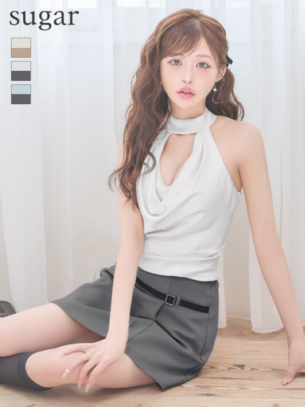 ホワイト×グレー　モデル：カルア　身長156cm　着用サイズ：Sサイズ