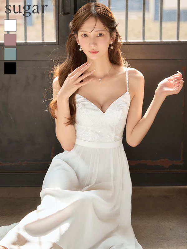 ホワイト　モデル：あすか　身長：170cm　着用サイズ：Sサイズ