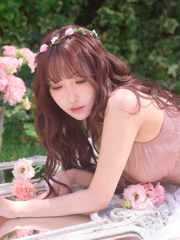 ピンク　モデル：三上悠亜　身長：159cm　着用サイズ：Sサイズ