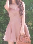 ピンク　モデル：三上悠亜　身長：159cm　着用サイズ：Sサイズ