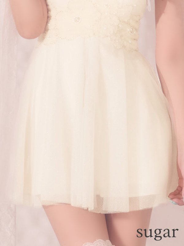 アイボリー　モデル：三上悠亜　身長：159cm　着用サイズ：Sサイズ