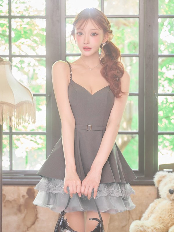 グレー モデル：明日花キララ　身長162cm　着用サイズ：Sサイズ