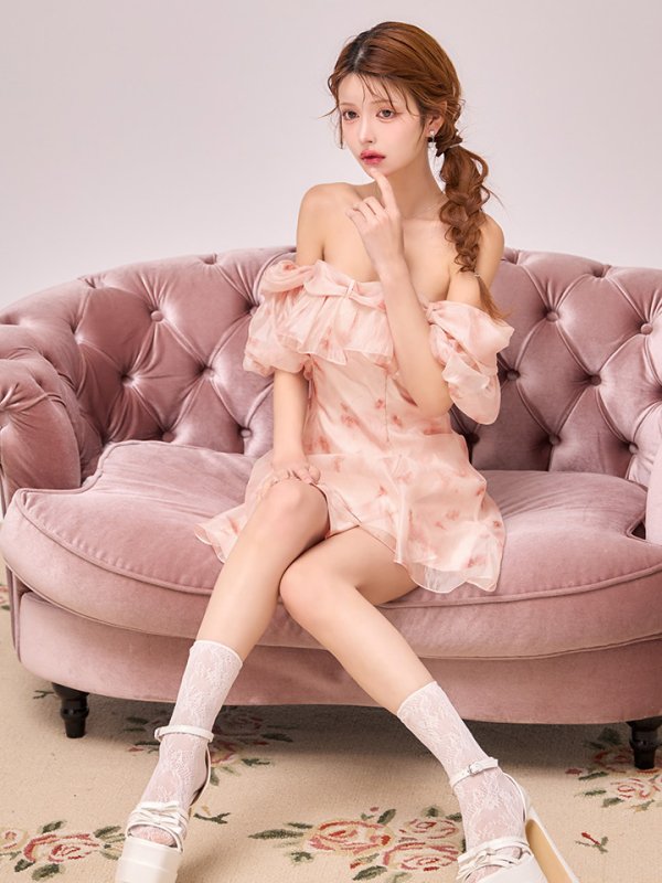 ピンク　モデル：まりん　身長：164cm　着用サイズ：Sサイズ