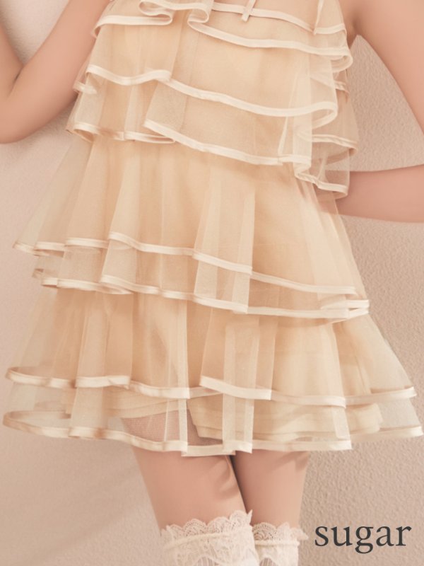 ベージュ　モデル：明日花キララ　身長162cm　着用サイズ：Sサイズ