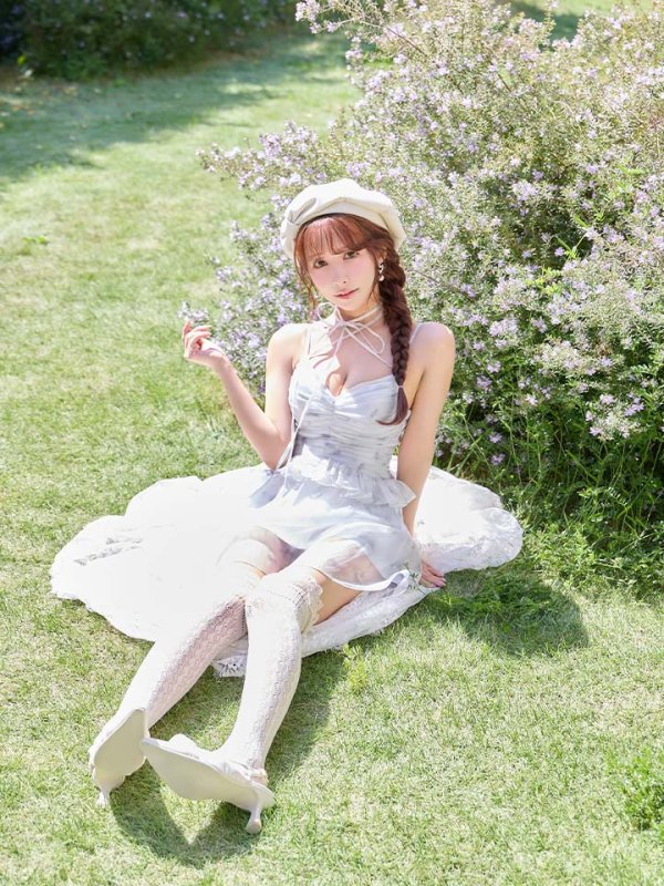 サックス　モデル：三上悠亜　身長：159cm　着用サイズ：Sサイズ