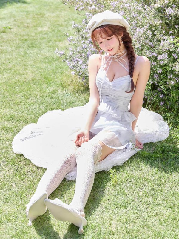 サックス　モデル：三上悠亜　身長：159cm　着用サイズ：Sサイズ