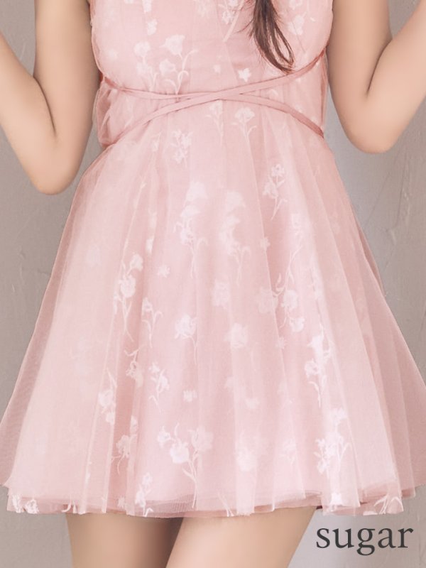 ピンク　モデル：三上悠亜　身長：159cm　着用サイズ：Sサイズ