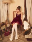ワインレッド　モデル：三上悠亜　身長：159cm　着用サイズ：Sサイズ