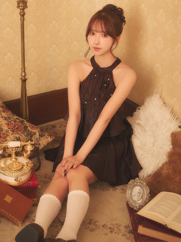 ブラウン モデル：三上悠亜　身長159cm　着用サイズ：Sサイズ