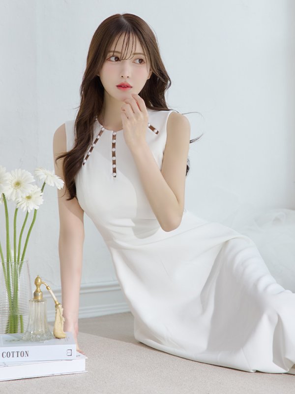 ホワイト モデル：ゆめ　身長：160cm　着用サイズ：Sサイズ