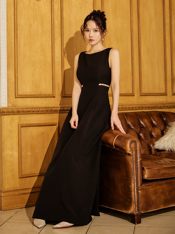 ブラック モデル：ゆめ　身長：160cm　着用サイズ：Sサイズ