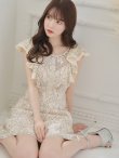 画像4: Lサイズあり【DEA. by ROBE de FLEURS/ディアバイローブドフルール】ワンピース/ 総レース/ パール/ フリル袖/ 袖あり/ 膝丈/ フレア/ミディアム/ キャバドレス (4)