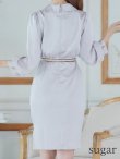 画像17: Lサイズあり【DEA. by ROBE de FLEURS/ディアバイローブドフルール】サテン/ ロングスリーブ/ 七分袖/ 長袖/ 袖あり/ ベルト付き/ 膝丈/ タイト/ ミディアムドレス/ キャバドレス[OF2] (17)