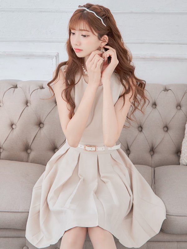 画像14: Lサイズあり【DEA./ディア】ワンカラー/ ノースリーブ/ ベルト付き/ プリーツ/ フレア/ ワンピース/ ミニドレス/ キャバドレス【OF08】 (14)