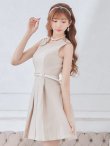 画像17: Lサイズあり【DEA. by ROBE de FLEURS/ディアバイローブドフルール】ワンカラー/ ノースリーブ/ ベルト付き/ プリーツ/ フレア/ ワンピース/ ミニドレス/ キャバドレス[OF2] (17)