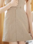 ベージュ モデル：明日花キララ　身長：162cm 着用サイズ：Sサイズ