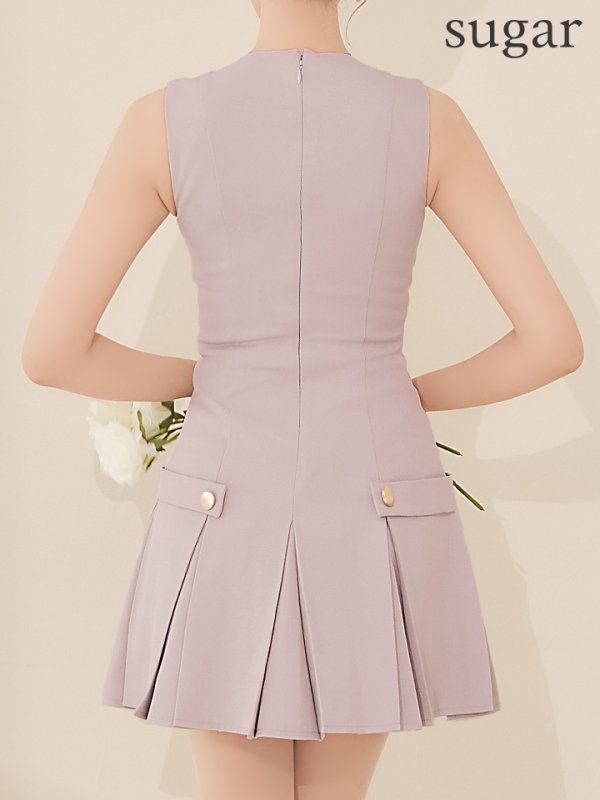 グレージュ モデル：明日花キララ　身長：162cm　着用サイズ：Sサイズ