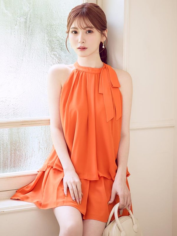 オレンジ モデル：けい　身長165cm　着用サイズ：Sサイズ