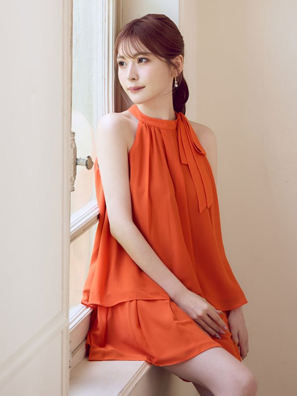 オレンジ モデル：けい　身長165cm　着用サイズ：Sサイズ
