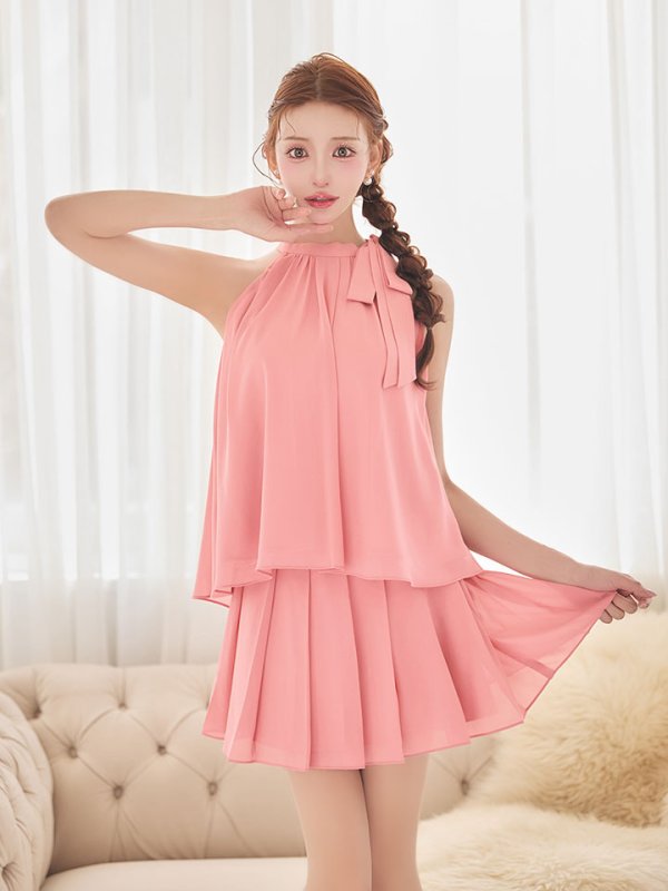 ピンク　モデル：明日花キララ　身長：162cm　着用サイズ：Sサイズ