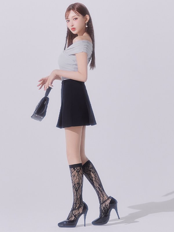 ブルー モデル：明日花キララ　身長：162cm 着用サイズ：Sサイズ