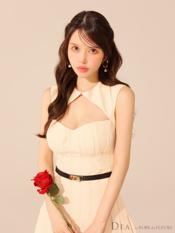 アイボリー モデル：ゆめ　身長：160cm　着用サイズ：Sサイズ