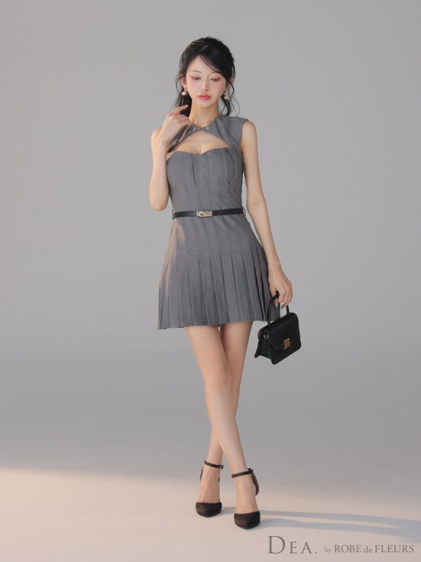 グレー モデル：まおちゃる　身長：158cm　着用サイズ：Sサイズ