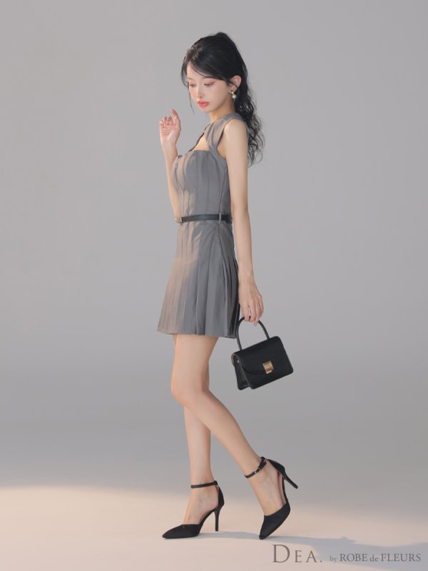 グレー モデル：まおちゃる　身長：158cm　着用サイズ：Sサイズ